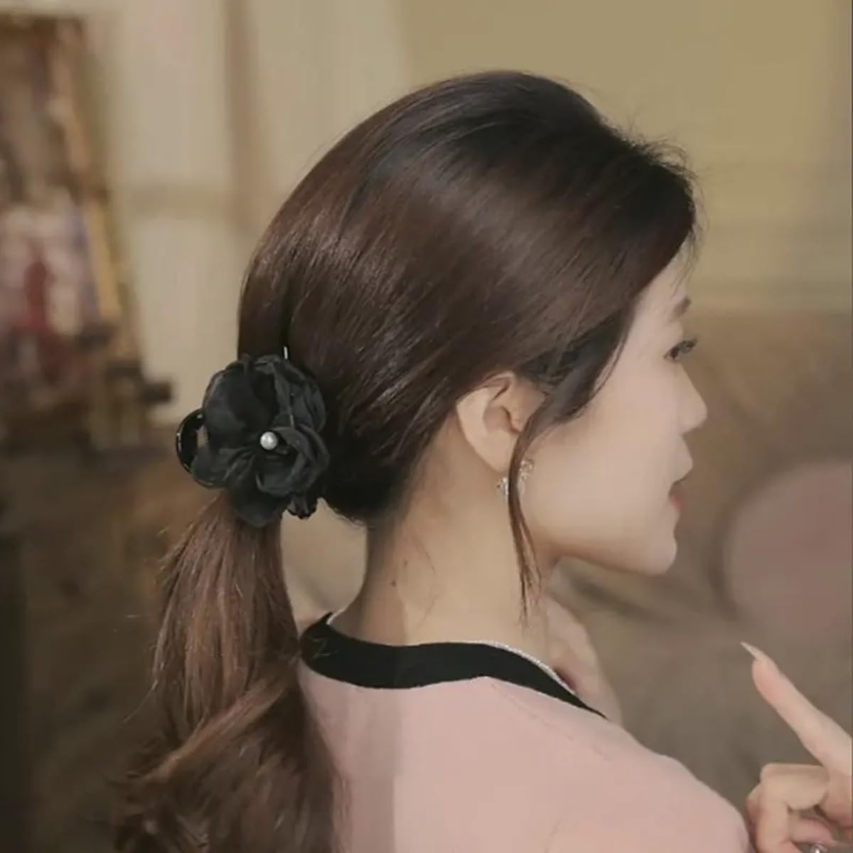 S.A.V.I Black Flower Hair Claw Clip for Women & Girls | Pearl Centered Floral Hair Accessory | 8cm Stylish Hair Clip for Bun, Party, Wedding & Daily | Elegant Hair Styling Clip
