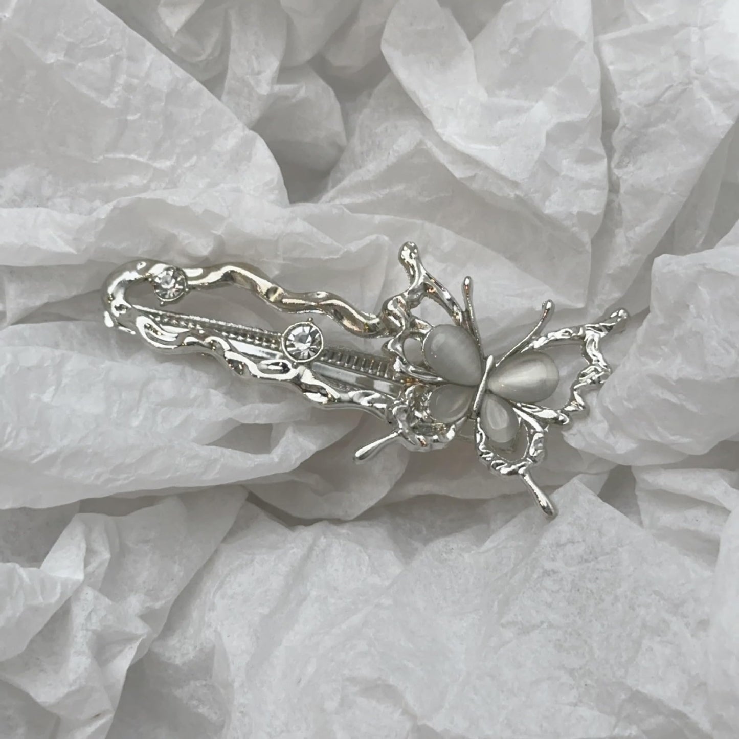 S.A.V.I 1 Pair Silver Butterfly Hair Clips for Women & Girls | Crystal Studded Hair Pins 6 CM | Elegant Hair Accessories for Party, Wedding & Daily | Stylish Hair Clutches