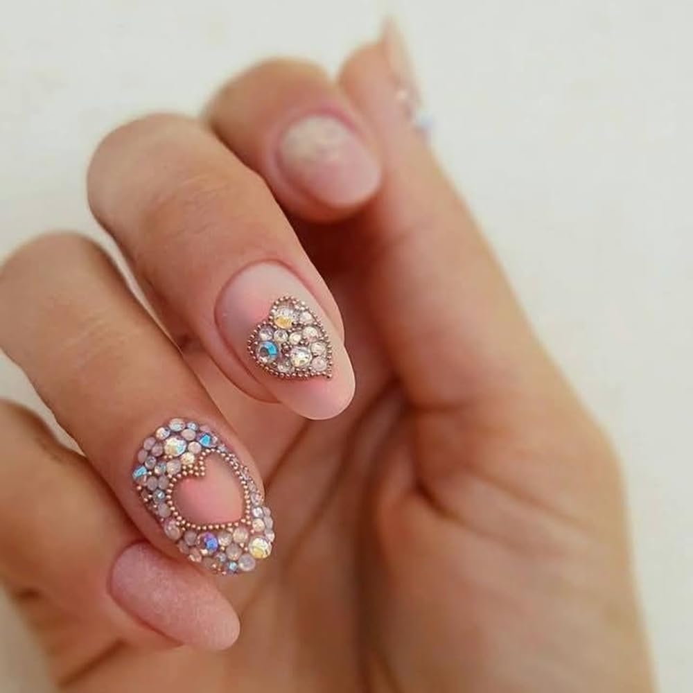 S.A.V.I 7-Section Nail Art Decoration Box – Gold/Silver Metal Balls, AB & White Pearls, Glass Rhinestones, Alloy Heart Charms – 8.3 cm, 44g, DIY Manicure & Nail Art Accessories Kit