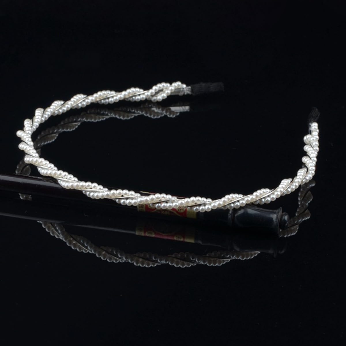 S.A.V.I Women’s Pearl Beaded Hairband | White Twisted Design, 12x14 cm Lightweight Headband | Elegant Faux Pearl Hair Accessory for Parties, Weddings & Daily