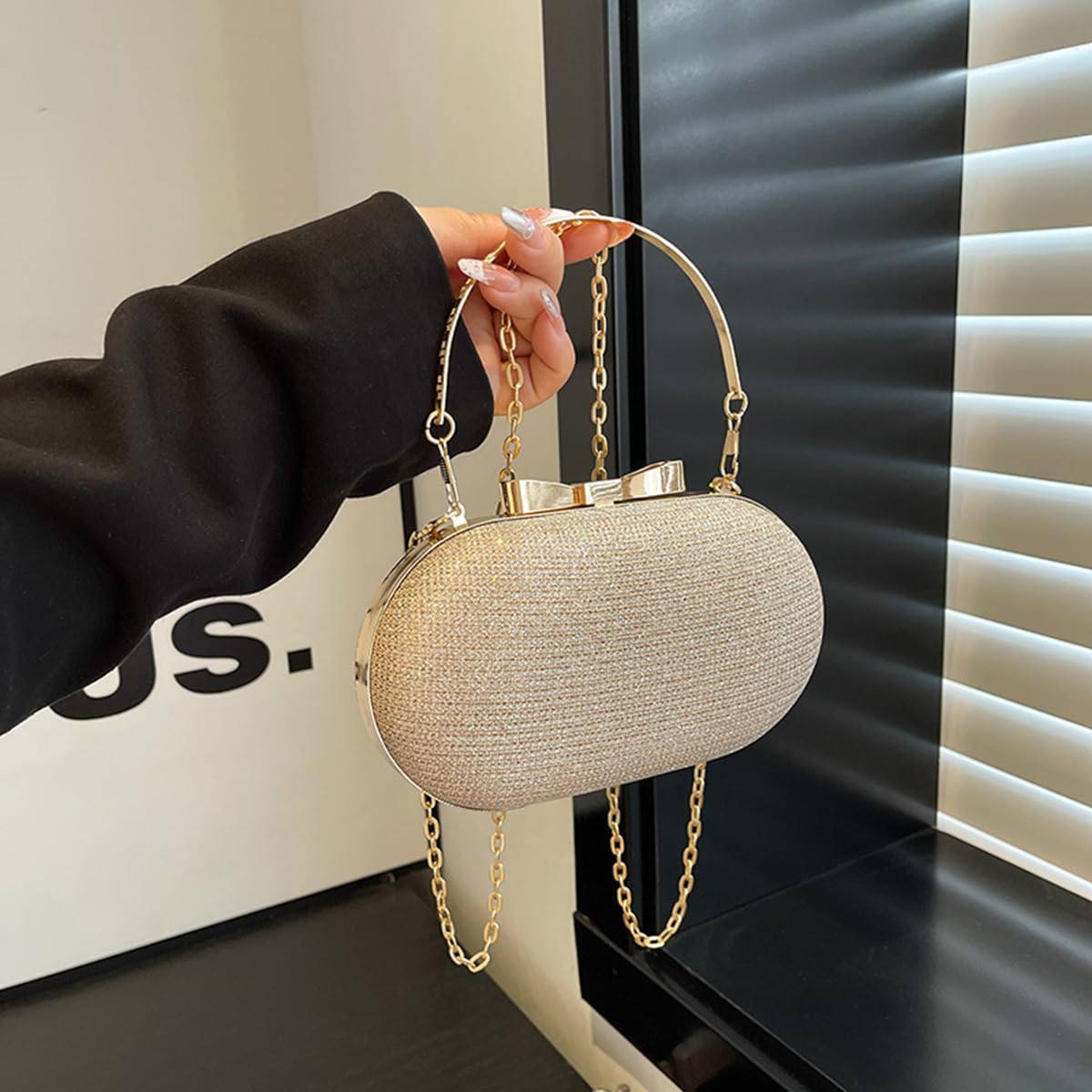 S.A.V.I Women’s Gold Glitter Clutch Bag – Oval Hard Case Evening Purse with Chain & Bow Design, Party & Wedding Handbag (Gold)