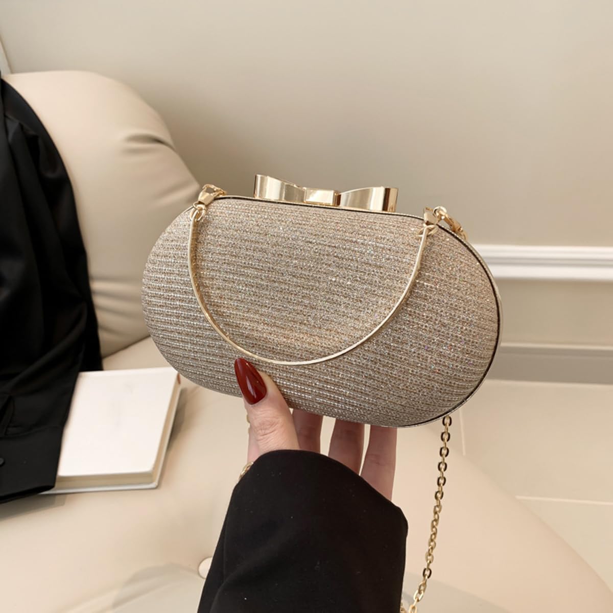 S.A.V.I Women’s Gold Glitter Clutch Bag – Oval Hard Case Evening Purse with Chain & Bow Design, Party & Wedding Handbag (Gold)