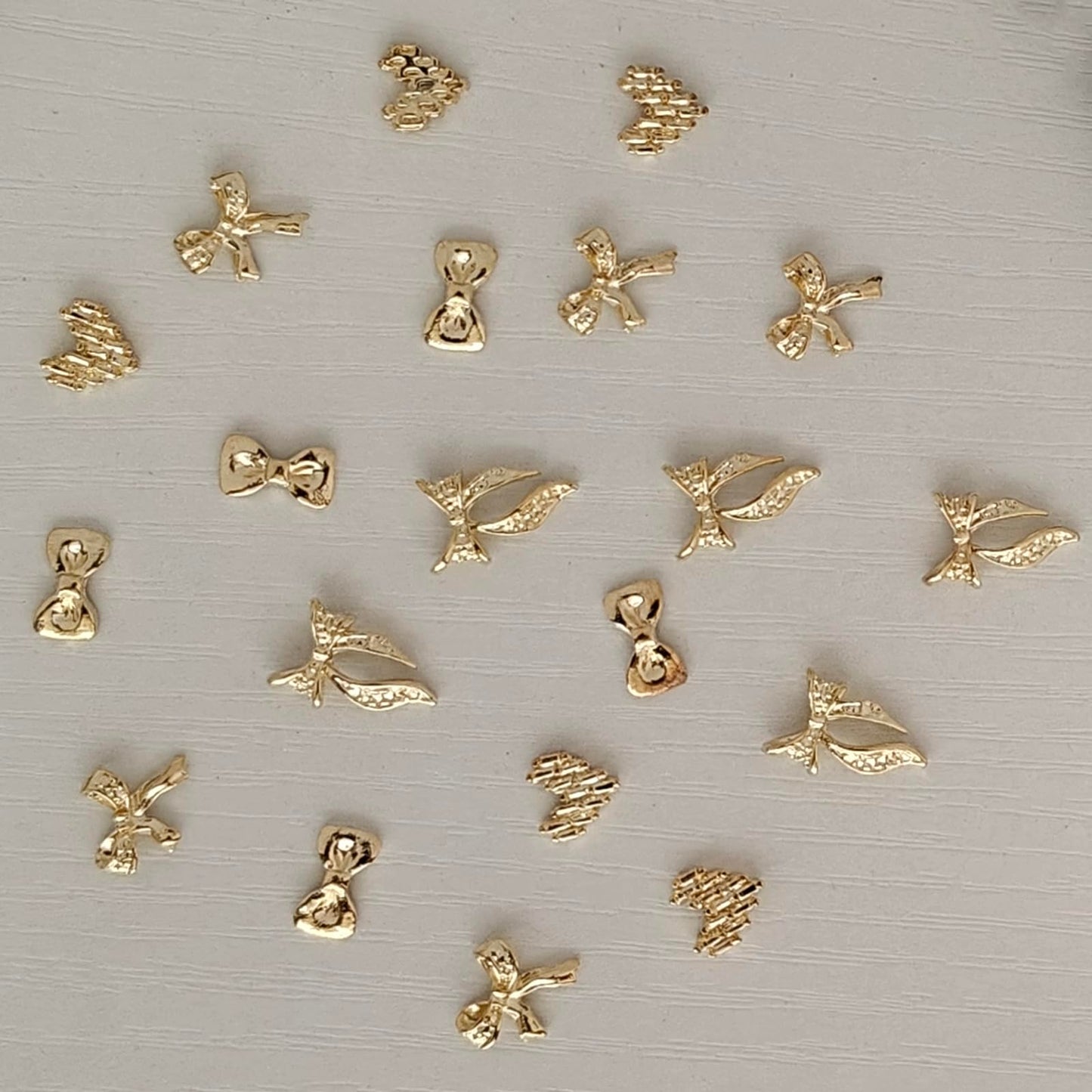 S.A.V.I 3D Gold Bow Nail Art Charms – 20 Pcs Stylish Alloy Nail Decorations for Women & Girls | Mixed Designs for DIY Nail Art, Extensions, Gel Nails & Salon Use | Lightweight Nail Jewelry