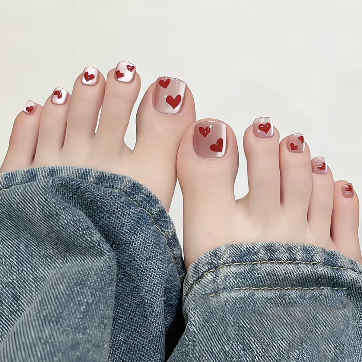 S.A.V.I 24 Pcs Fake Toe Nails Baby Pink Cat’s Eye Short Natural Shape Press On Nails with Red Heart Print | Artificial Pedicure Tips for Women & Girls | Includes Nail Glue & Adhesive Tabs